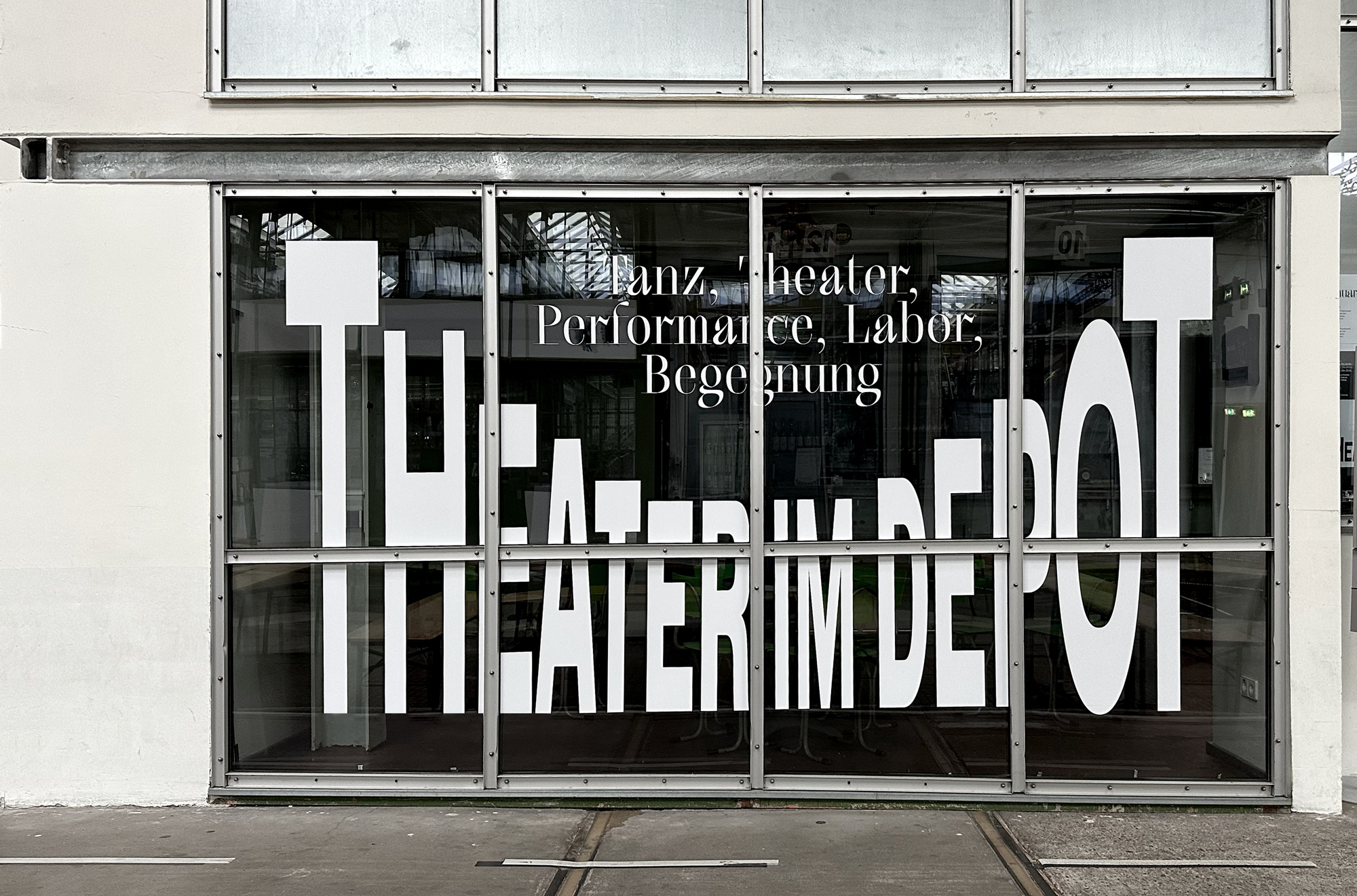 Ten Ten Team — Theater im Depot