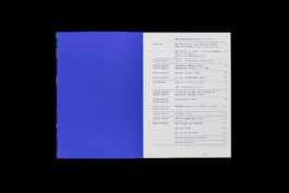 Doppelseite aus dem Katalog zur Ausstellung von Stefan Pathans und Andrea Winkler im HMKV