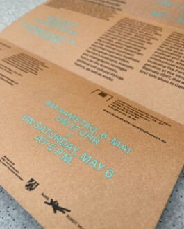 Faltblatt (Detail) für die Ausstellung Ângela Ferreira Kunstausstellung der Ruhrfestspiele Recklinghausen 2023 7. Mai – 6. August 2023 in der Kunsthalle Recklinghausen