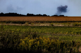 Doppelseite aus dem Buch „Das wilde Feld – Front und Hinterland in der Ukraine“ von Dominic nähr und Ivo Mijnssen